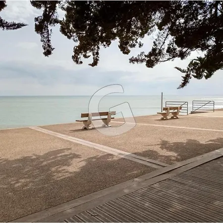 Charmante Maison Pour 4 Personnes Avec Terrasse, A 1,8 Km De La Et Proche Des Commodites - Fr-1-357-76 Saint-Vincent-sur-Jard