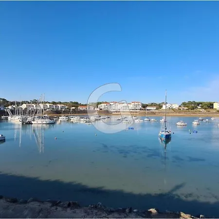Charmante Maison Pour 4 Personnes Avec Terrasse, A 1,8 Km De La Et Proche Des Commodites - Fr-1-357-76 Holiday home Saint-Vincent-sur-Jard