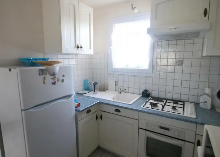 Hébergement de vacances Charmante Maison Pour 4 Personnes Avec Terrasse, à 1,8 Km De La Et Proche Des Commodités - Fr-1-357-76 Saint-Vincent-sur-Jard