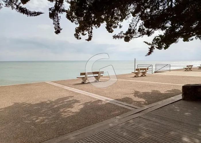 Charmante Maison Pour 4 Personnes Avec Terrasse, à 1,8 Km De La Et Proche Des Commodités - Fr-1-357-76 Saint-Vincent-sur-Jard